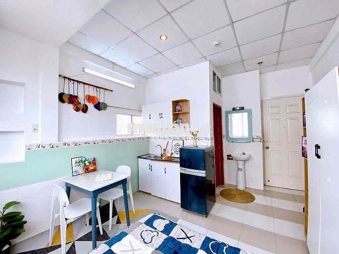 Nhượng Lại phòng do nhu cầu chuyển công tác