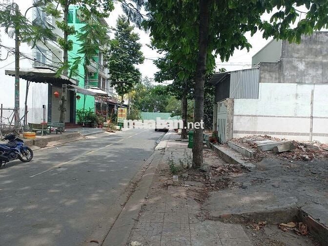 Bán miếng đất ông bà để lại gần chợ đệm bình chánh