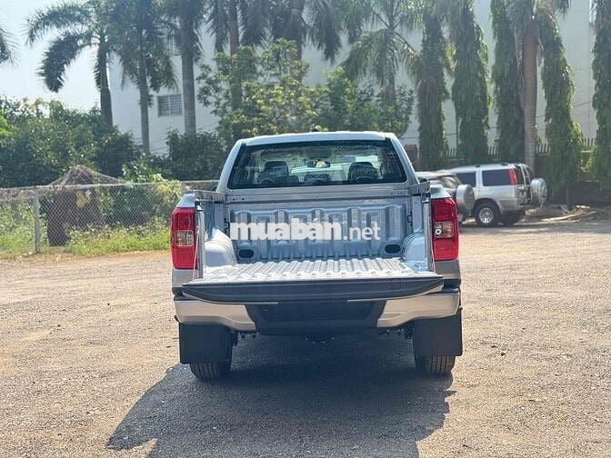 Ranger XLS 4x2 ưu đãi tốt xe sẵn giao ngay