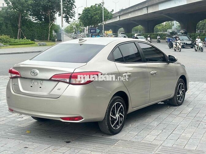 Toyota Vios E 2022 Tự động Vàng cát 89000 km
