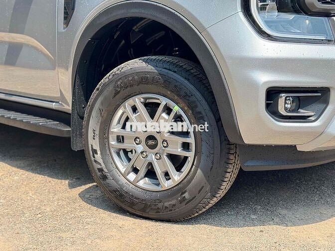 Ranger XLS 4x2 ưu đãi tốt xe sẵn giao ngay
