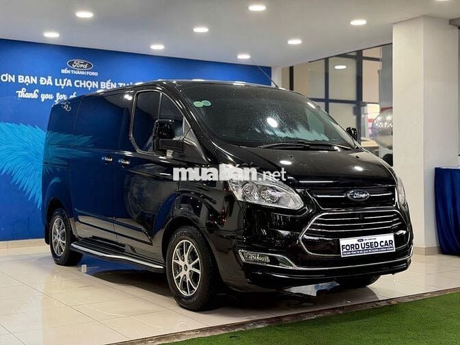 Ford Tourneo Titanium 2019 Đen Da Nappa