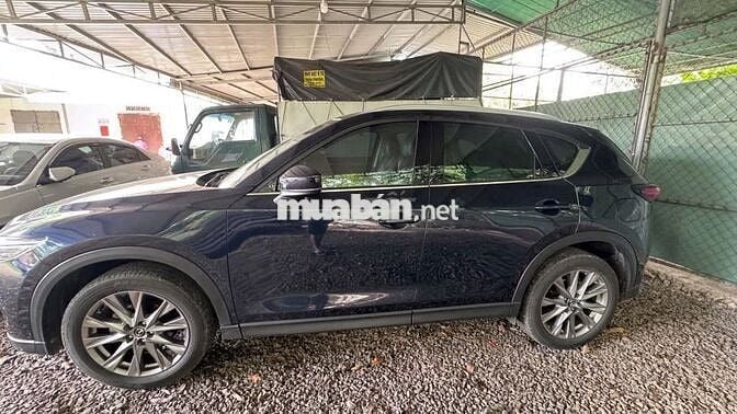 Mazda CX-5 2.0 Premium 2023 Xanh đen 36000 km