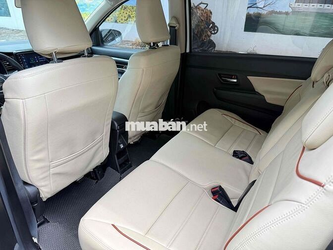 Suzuki XL7 1.5 AT 2020 Trắng 7 chỗ