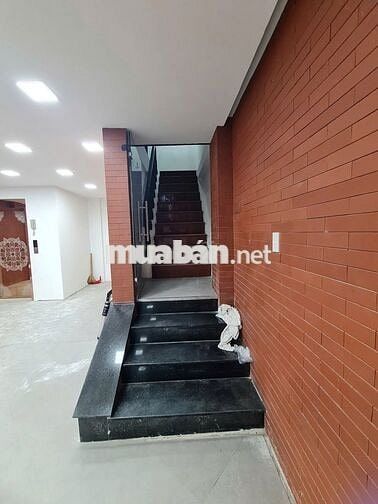 MẶT TIỀN NGUYỄN TRÃI - 6x12,5m - 7 TẦNG THANG MÁY SÀN SUỐT 
