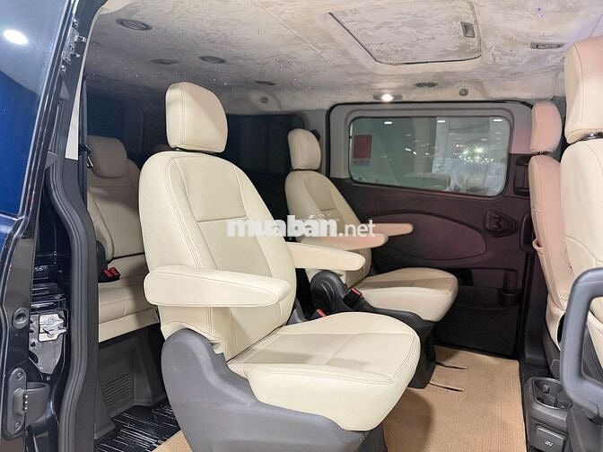 Ford Tourneo Titanium 2019 Đen Da Nappa