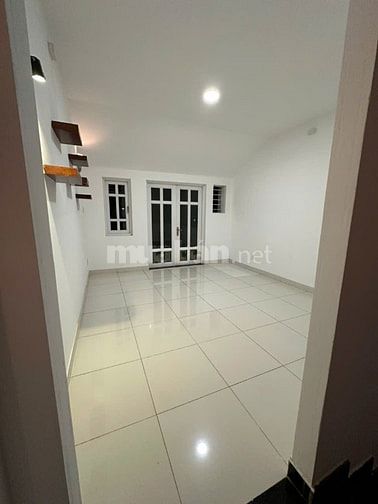 Rẻ nhất KDT APAK hiện tại. Nhà 4 tầng 100m2 sử dụng giá chỉ 18.6 tỷ.