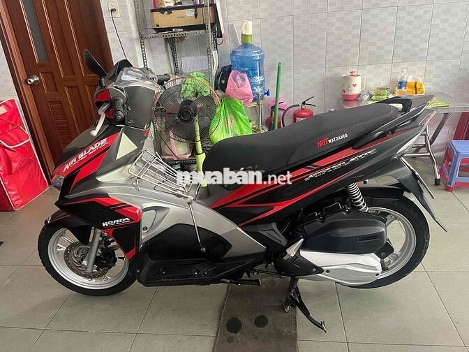 Honda Air Blade 125i Đen, Đỏ, Xám