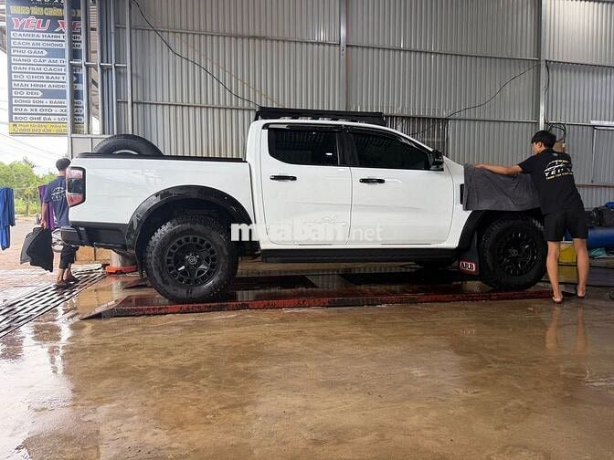 Ford Ranger XLS 2024 Trắng 31 vạn