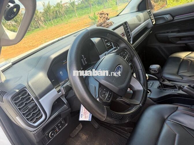 Ford Ranger XLS 2024 Trắng 31 vạn