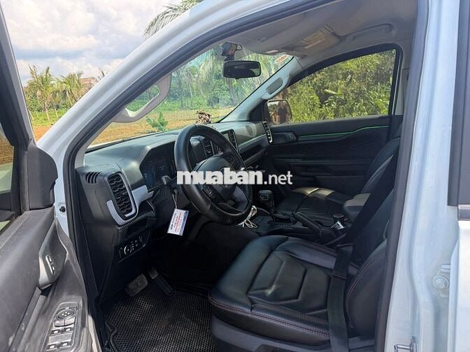 Ford Ranger XLS 2024 Trắng 31 vạn