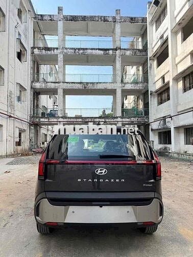 Hyundai Stargazer 2026 Xám 7 chỗ