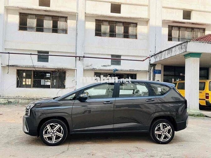 Hyundai Stargazer 2026 Xám 7 chỗ