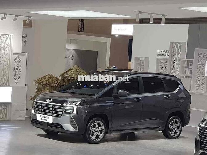 Hyundai Stargazer 2026 Xám 7 chỗ