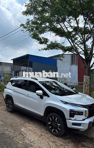 Mitsubishi Xpander Cross 2026 Trắng 7 chỗ