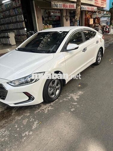 Hyundai Elantra 2018 Số sàn Trắng