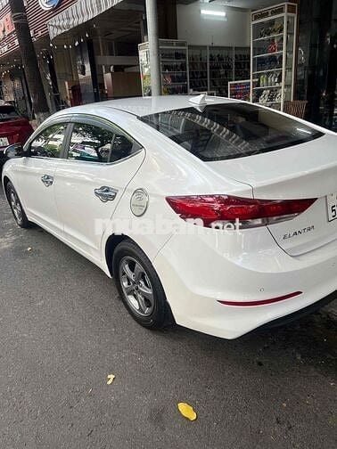 Hyundai Elantra 2018 Số sàn Trắng