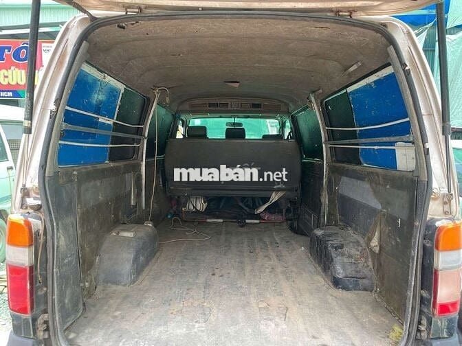 Toyota Hiace 2001 Bạc