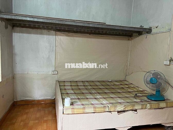 cần cho thuê phòng nhỏ vệ sinh khép kín gần đại học Hàng Hải