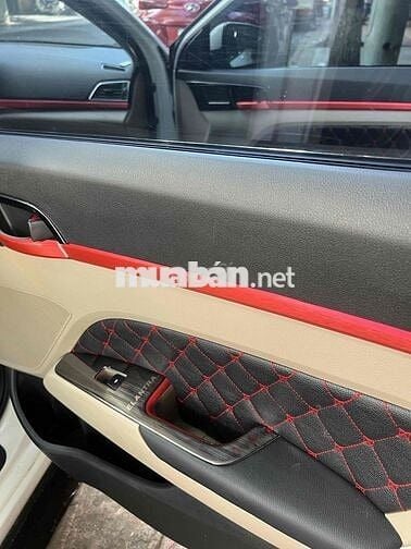 Hyundai Elantra 2018 Số sàn Trắng