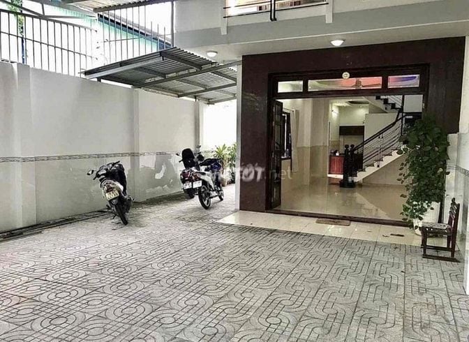Bán gấp nhà:6,8x22;3lầu mặt tiền hẻm(5m),Nguyễn Thị Thập,Q7(củ)