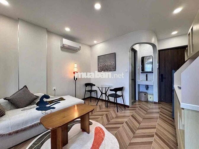 🎃🎃ĐỐI DIỆN ĐH KINH TẾ - GẦN CẦU VƯỢT 3/2 - THANG MÁY