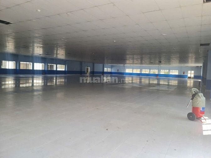 Cho thuê kho xưởng 1700m2 đường Trường Chinh , Phường 15, Q. Tân Bình