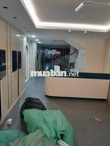 Cần Cho Thuê Nhà Nguyên Căn MT Đường Võ Văn Tần Đoạn 2 Chiều