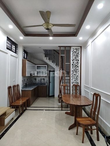 Căn hộ dịch vụ mới đẹp, đầy đủ nội thất xịn
