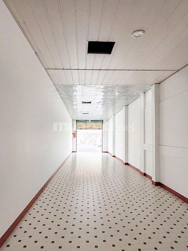 Cho thuê mặt bằng ngay Chợ Tân Bình DT 4x18,5m Đường Lê Minh Xuân