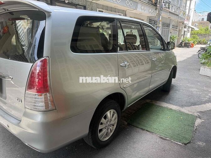 Toyota Innova 2009 7 chỗ Bạc 90000 km