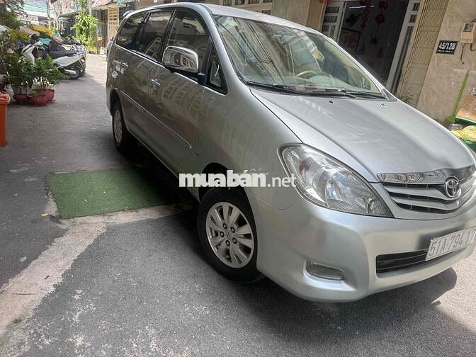 Toyota Innova 2009 7 chỗ Bạc 90000 km