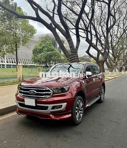 Ford Everest Titanium 2020 Máy dầu 7 chỗ Đỏ