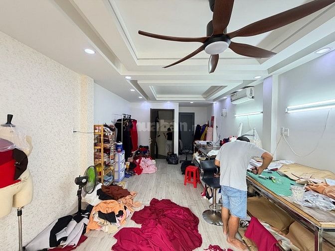 Nhà Đẹp Tiện Kinh Doanh,Hẻm Xe Hơi Ngay Chợ Cây Quéo, Bình Thạnh