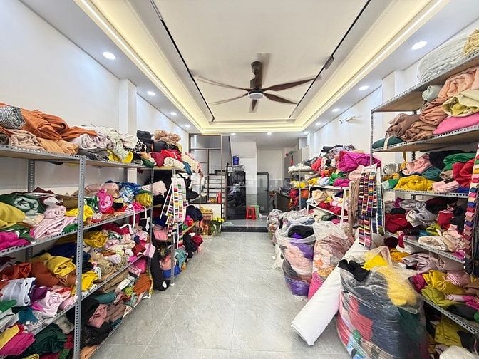Nhà Đẹp Tiện Kinh Doanh,Hẻm Xe Hơi Ngay Chợ Cây Quéo, Bình Thạnh