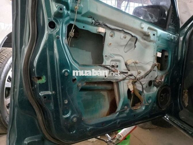 Mazda 323 GLXI 1997 Xanh Số sàn