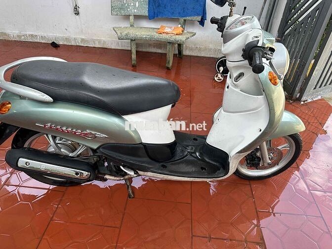 Xe tay ga Yamaha Classico Xám bạc