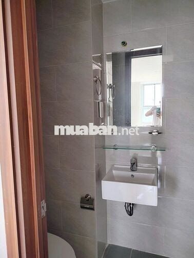 CHO THUÊ CĂN GÓC CÓ BAN CÔNG 2PN SẴN RÈM, MÁY LẠNH: 4TR5 - SAMSORA