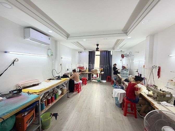 Nhà Đẹp Tiện Kinh Doanh,Hẻm Xe Hơi Ngay Chợ Cây Quéo, Bình Thạnh
