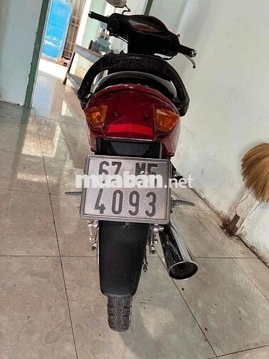 Cần bán gấp xe zin nhà sử dụng chạy rất kỹ