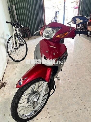 Cần bán gấp xe zin nhà sử dụng chạy rất kỹ