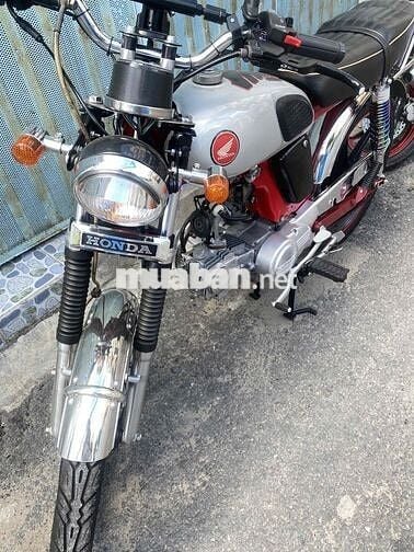 Honda tay côn Đen Đỏ Bạc Xe máy cổ điển