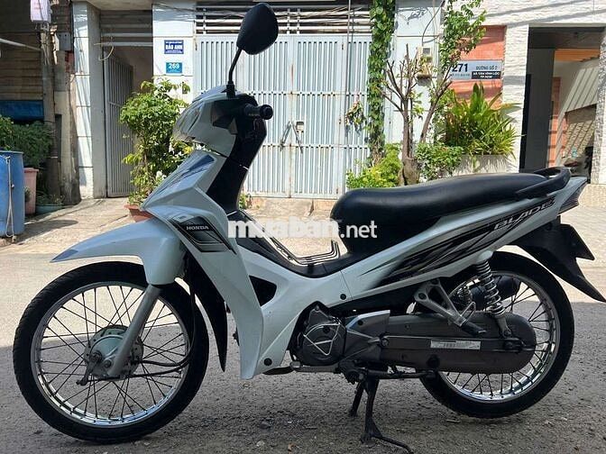 Honda Wave Blade 2017 Trắng Việt Nam
