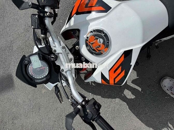 KTM Duke 125 ABS biển số thành phố