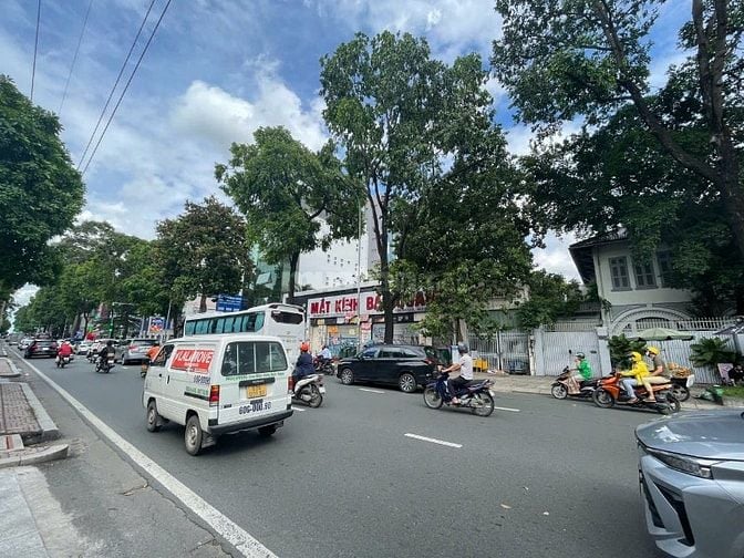 Cho thuê Biệt thự Đường Điện Biên Phủ, P. Võ Thị Sáu, Quận 3, 160 tr