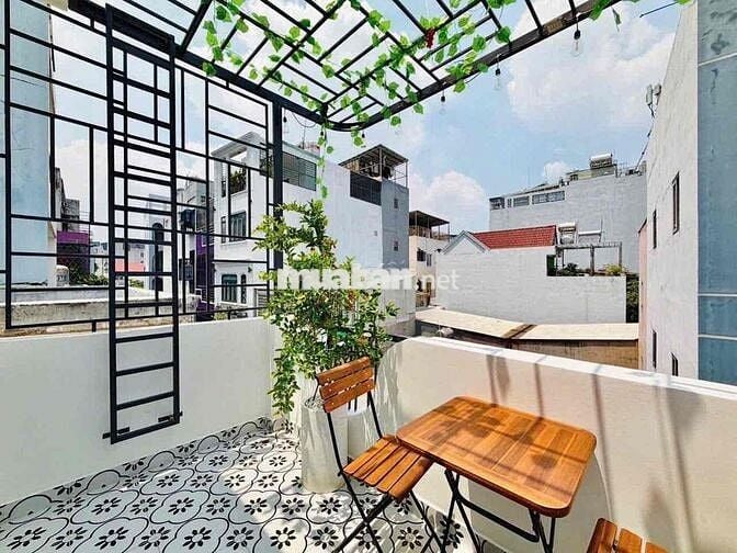 Bán nhà 5tỷ Non hẻm xe Hơi thông trần bá giao