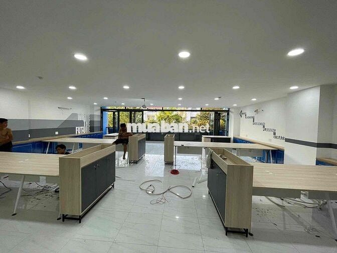 Tòa Nhà Mặt Tiền Đôi Nguyễn Thị Thập Quận 7 - 1200m2 Sàn Kinh Doanh