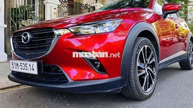 Gia đình bán xe hiệu Mazda CX-3 SX 2024 mới 95%