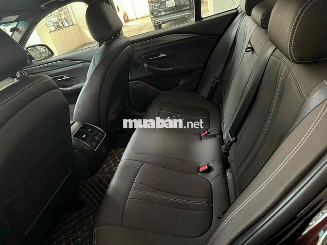 VinFast Lux A2.0 Base 2021 Nâu
