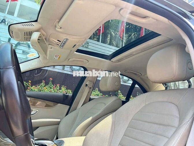 Mercedes-Benz C200 2018 Số tự động Đen